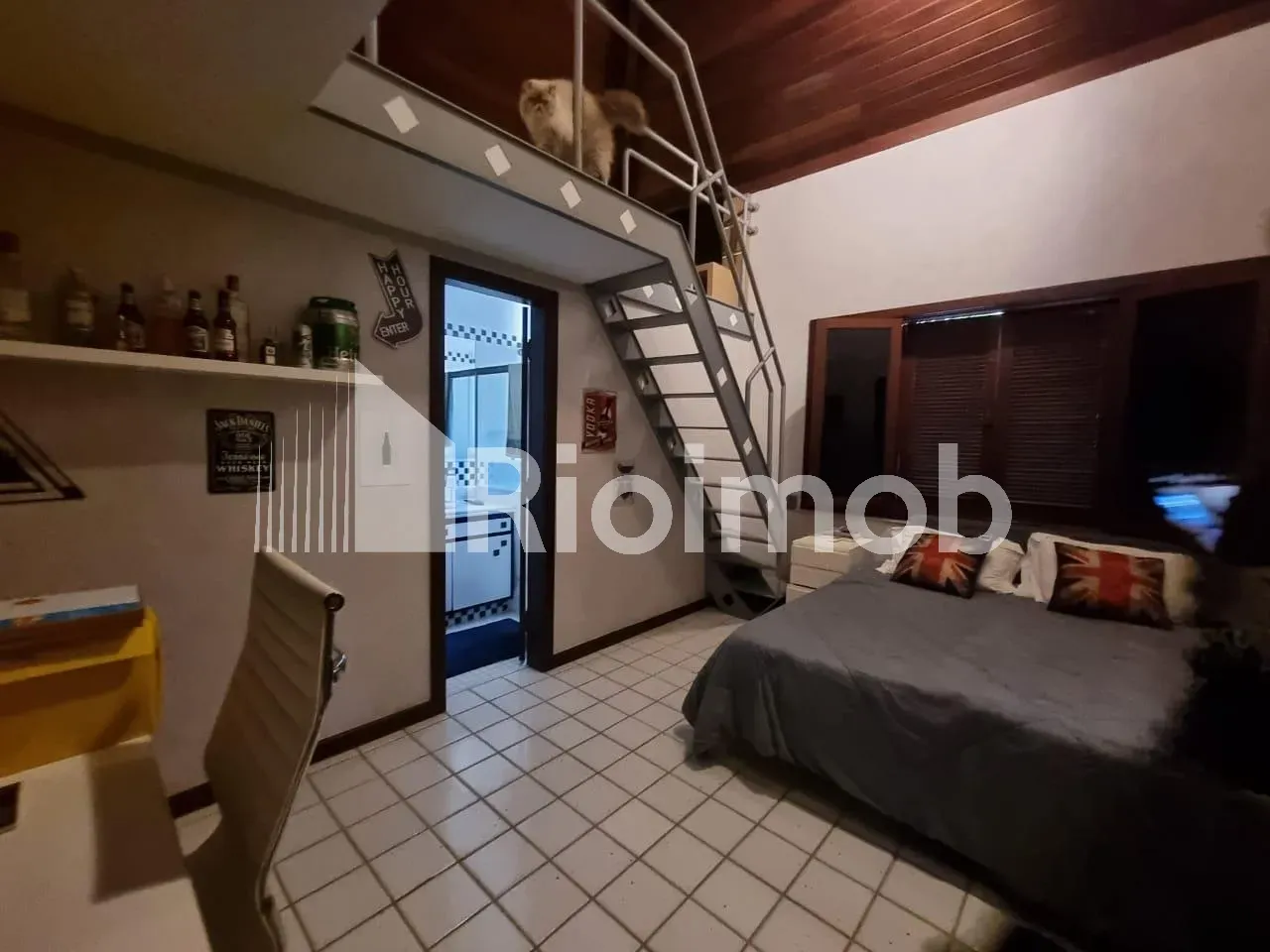 Furnished house with 5 bedrooms and 5 bathrooms — photo 21