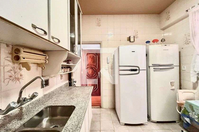 Furnished 3-bedroom apartment with 140 m² and 3 baths — photo 28