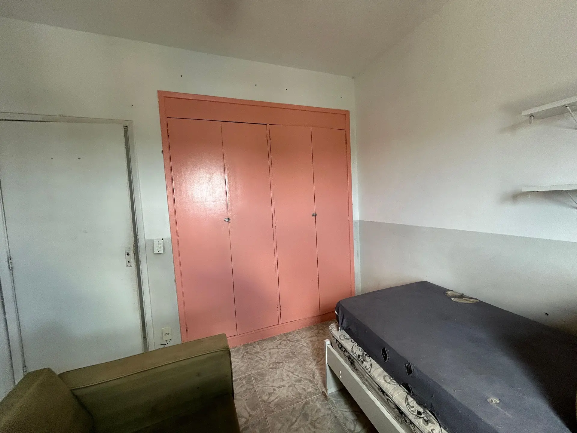 Washing machine in a 3-bedroom apartment, 130 m² — photo 12
