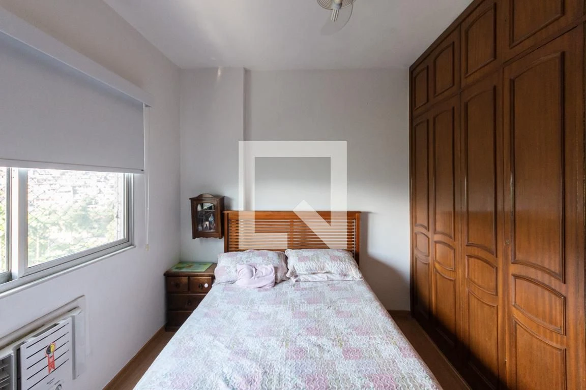 Furnished 3-bedroom apartment with suite and balcony — photo 3