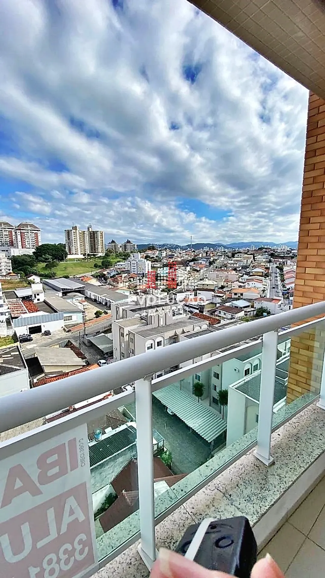 Apartamento de 3 dormitorios de 85 m² con balcón y parrilla — photo 7