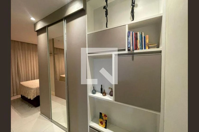 Apartamento mobiliado com 3 quartos e 280 m² — photo 21