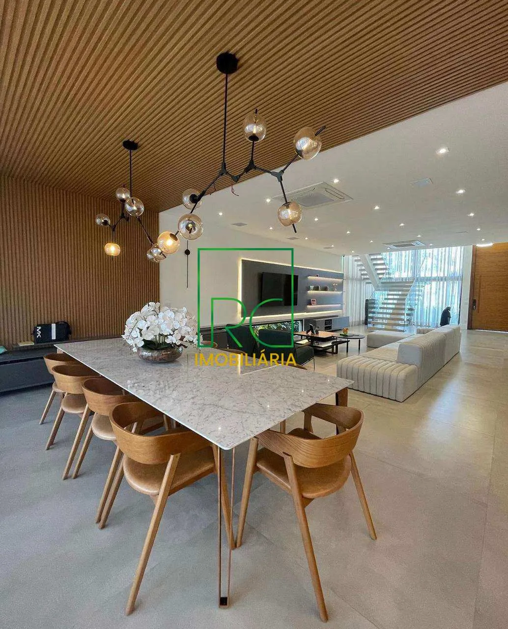 Furnished house with 5 bedrooms and 5 bathrooms — photo 11