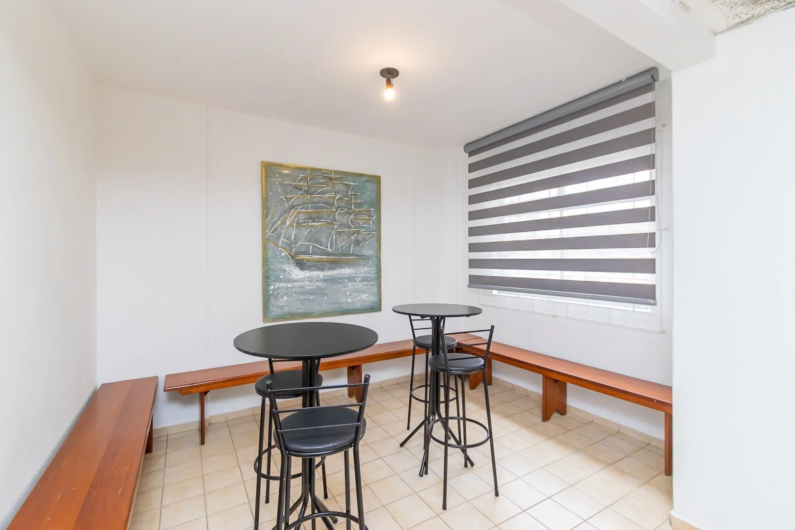 Furnished apartment, 53 m², with a home office — photo 26