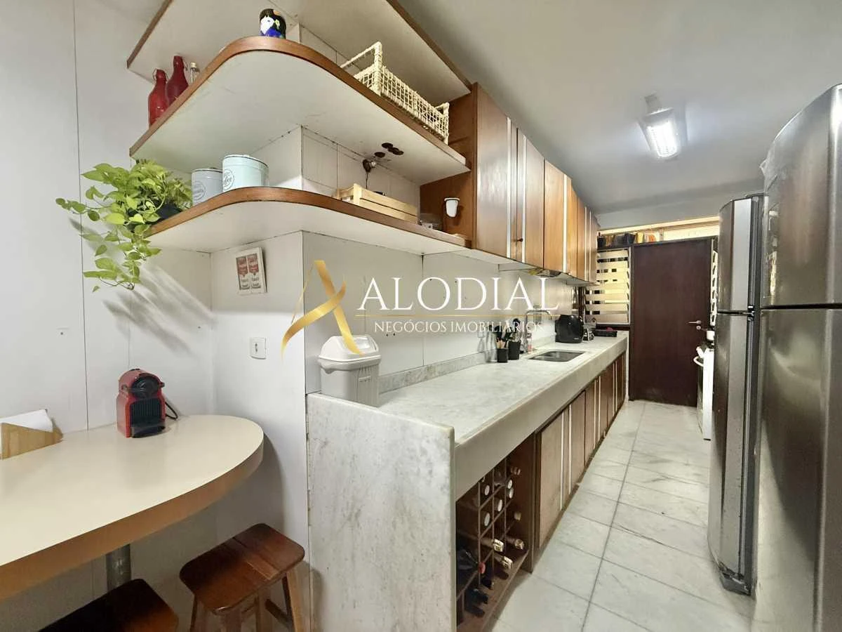 Apartamento mobiliado com 4 quartos e 178 m² — photo 11