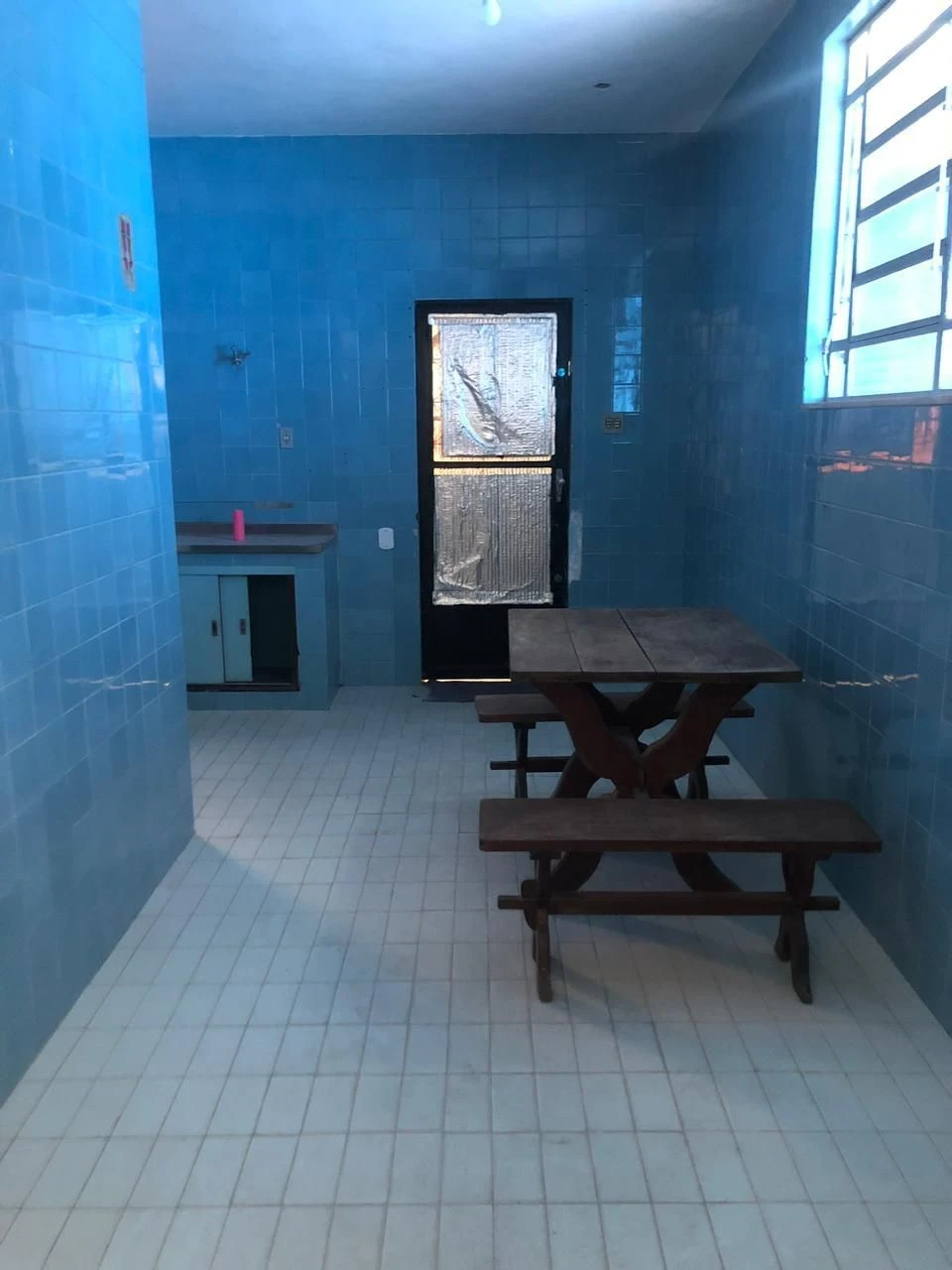 Casa con 5 dormitorios y 1 baño, cocina independiente — photo 5