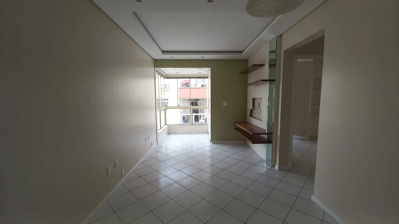 Apartment on the 4th floor with a glass-enclosed balcony