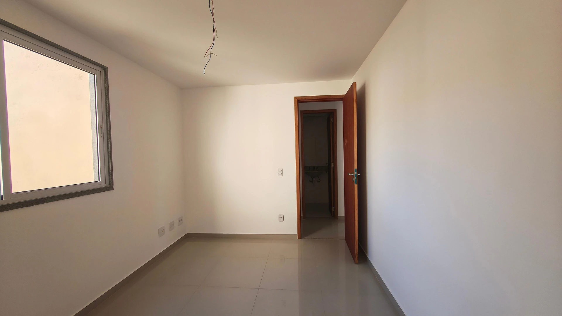 Apartamento com 2 quartos e varanda — photo 18