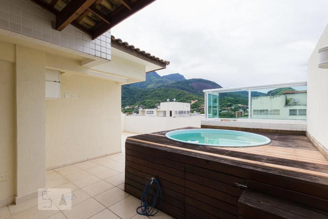 2-bedroom apartment with 1 en-suite and balcony BBQ — photo 33