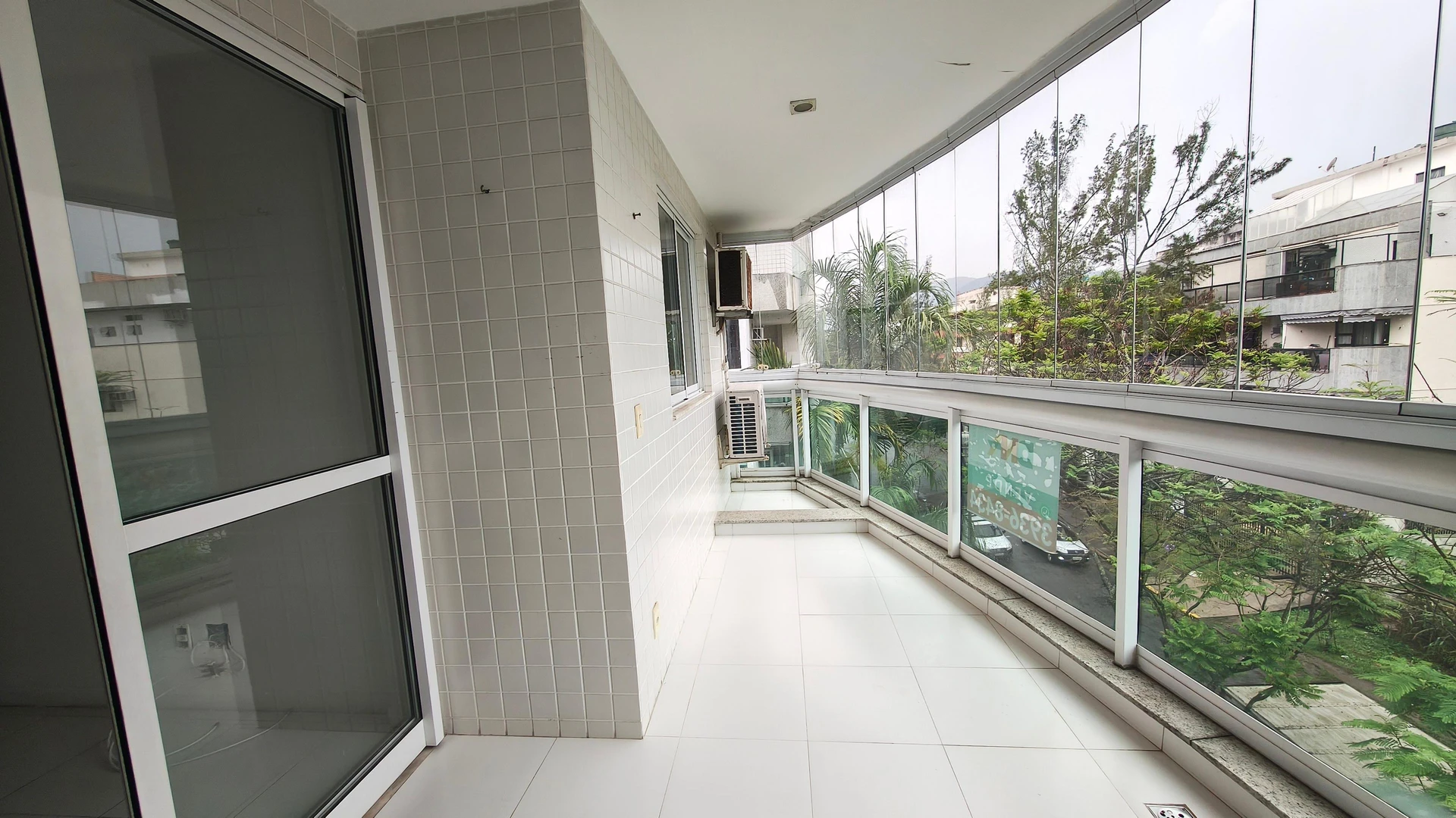 Apartment, 75 m², with a glass-enclosed balcony — photo 8