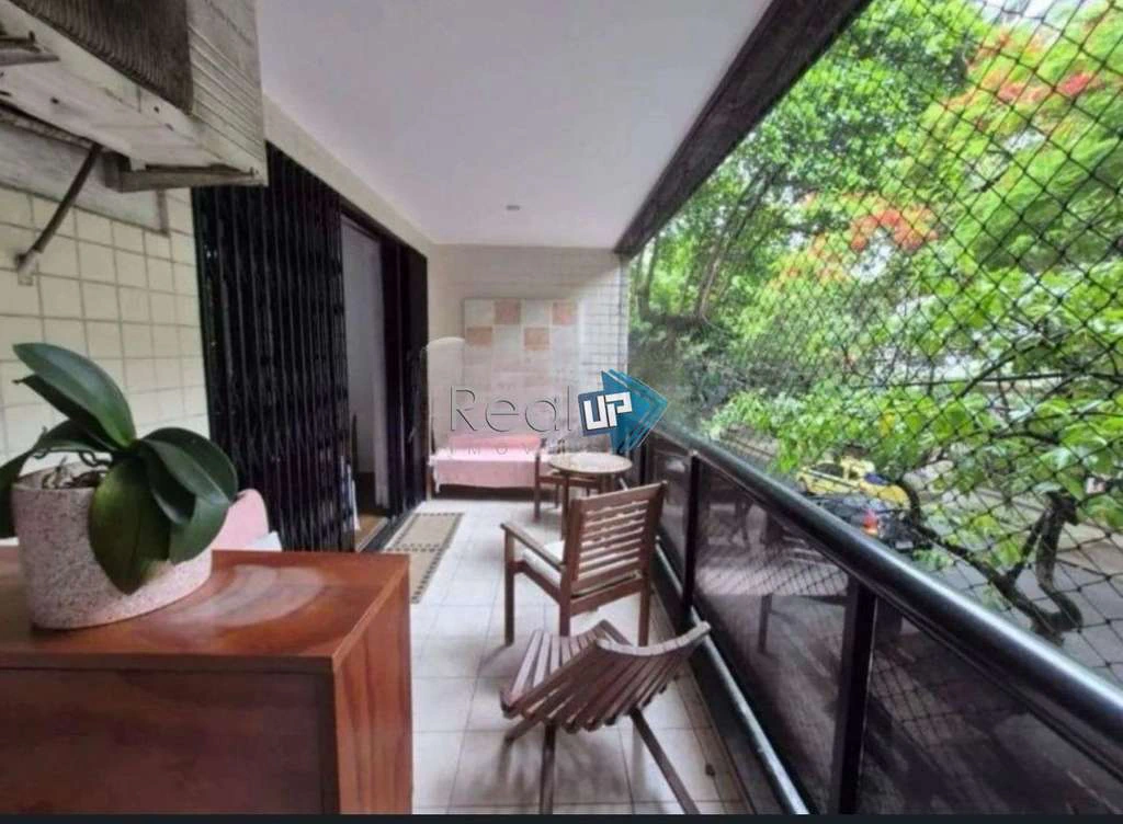 Apartamento de 90 m² con 3 dormitorios y 1 plaza — photo 17