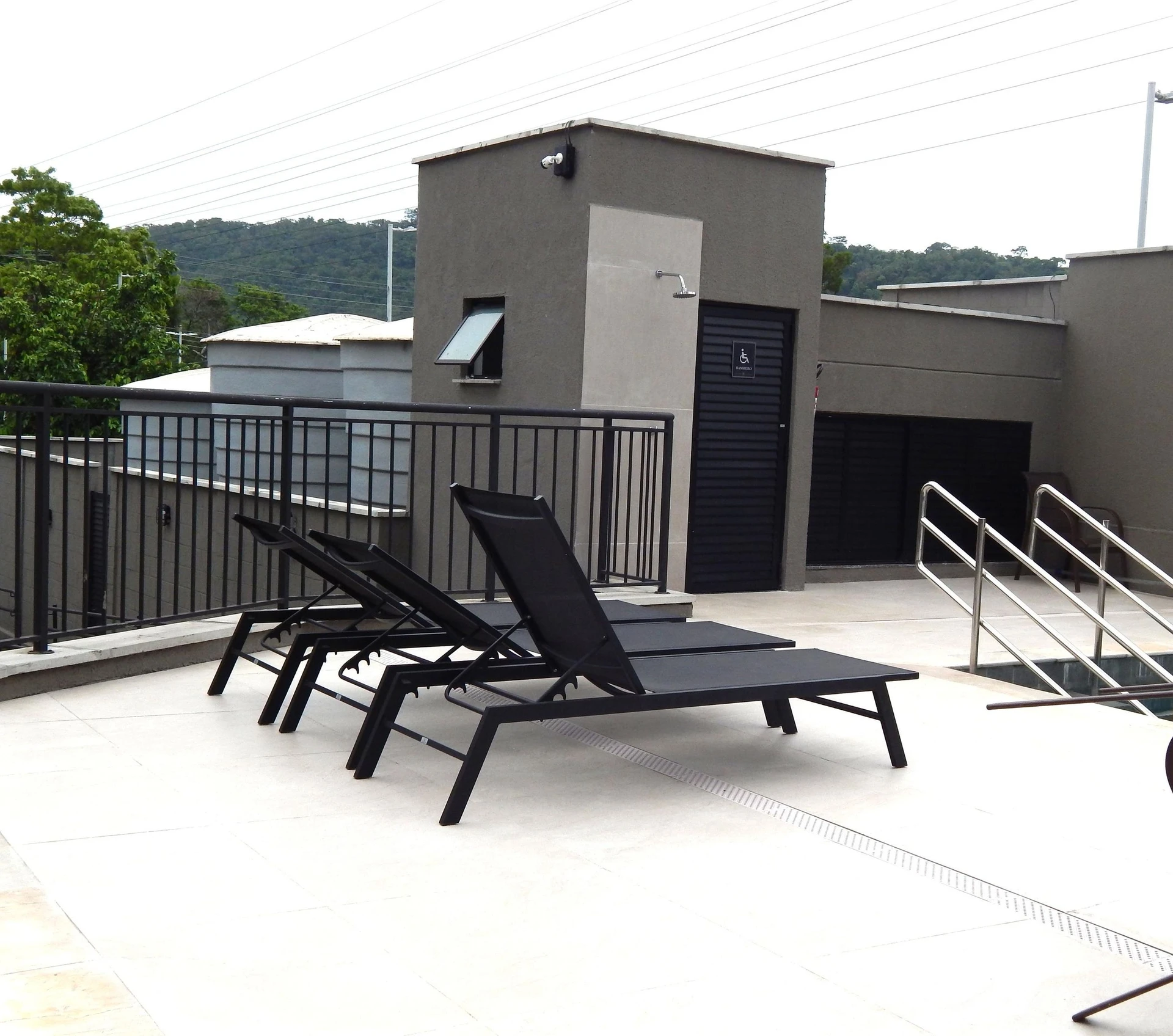Apartamento de 2 quartos com varanda gourmet, Campo Grande