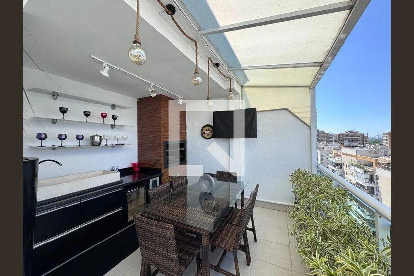 Furnished 3-bedroom apartment with 200 m² — photo 8