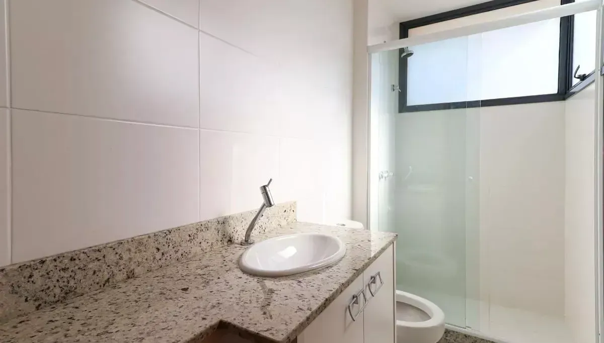 Private pool in a 4-bedroom house, 220 m² — photo 13