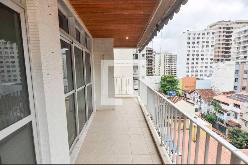 2-bedroom apartment with a home office in Rio de Janeiro — photo 9