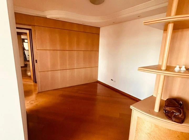 72 m² apartment with 3 bedrooms and 1 bathroom — photo 8