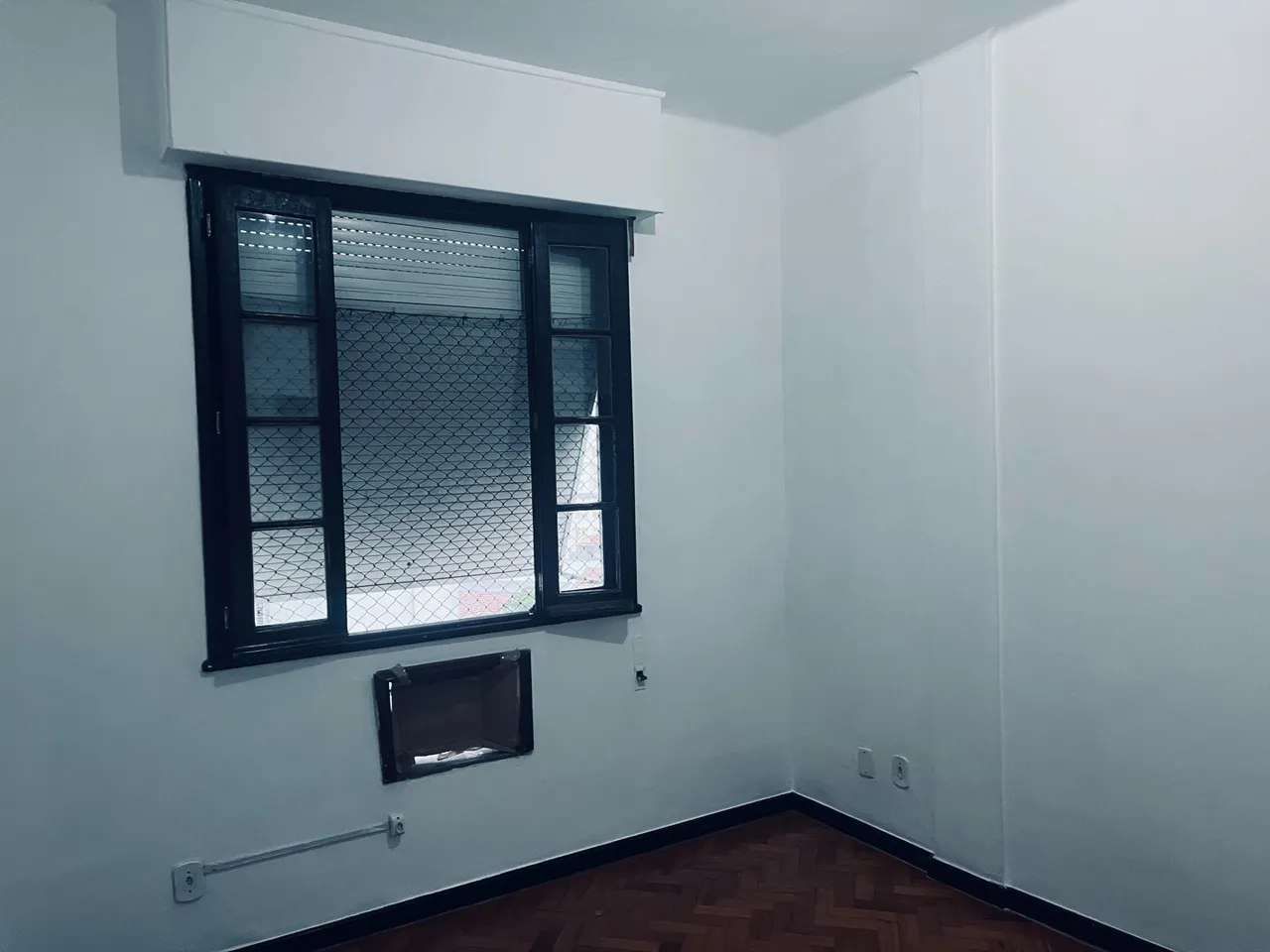 Apartment, 50 m², with wood or laminate floors — photo 15