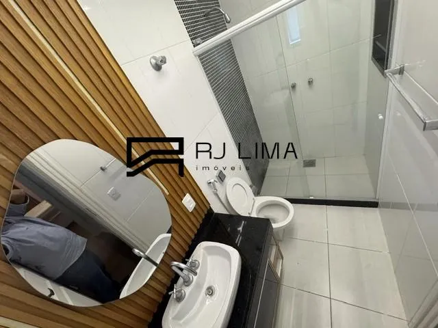 5-bedroom house with a walk-in closet in Rio de Janeiro — photo 18