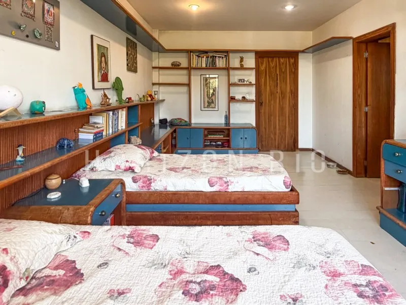 Furnished house, 800 m², with a bathtub — photo 16