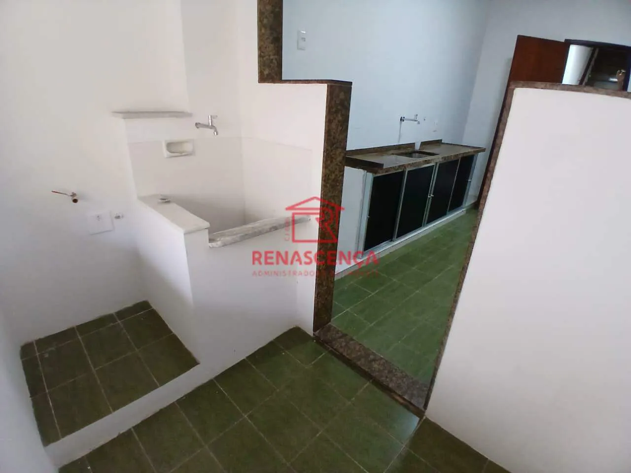 Casa com 5 quartos e 5 banheiros, vaga para 4 carros — photo 9