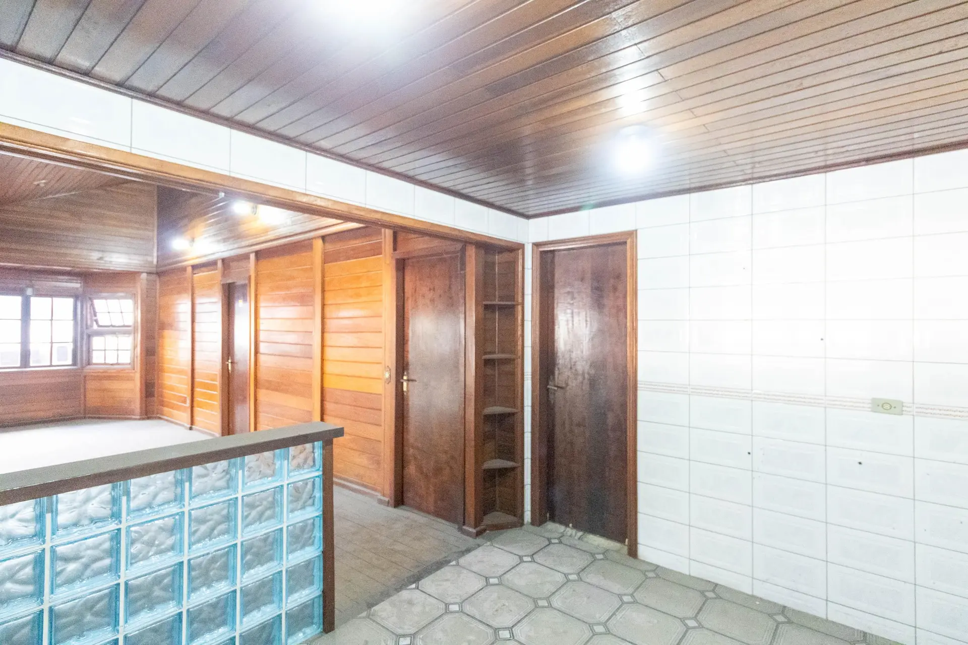 House with 2 bedrooms and a balcony — photo 21