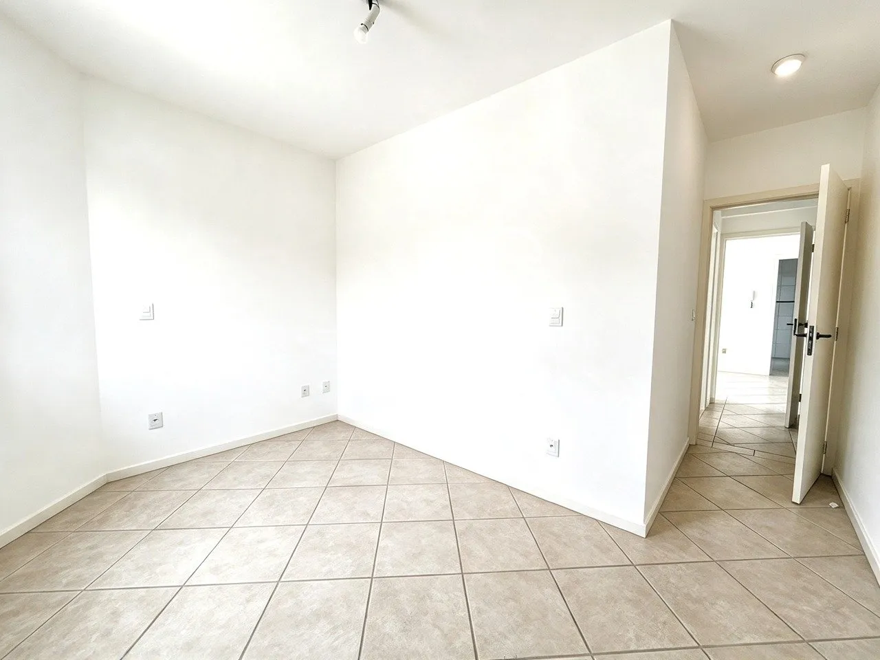 2-bedroom, 64 m² apartment in Florianópolis — photo 12