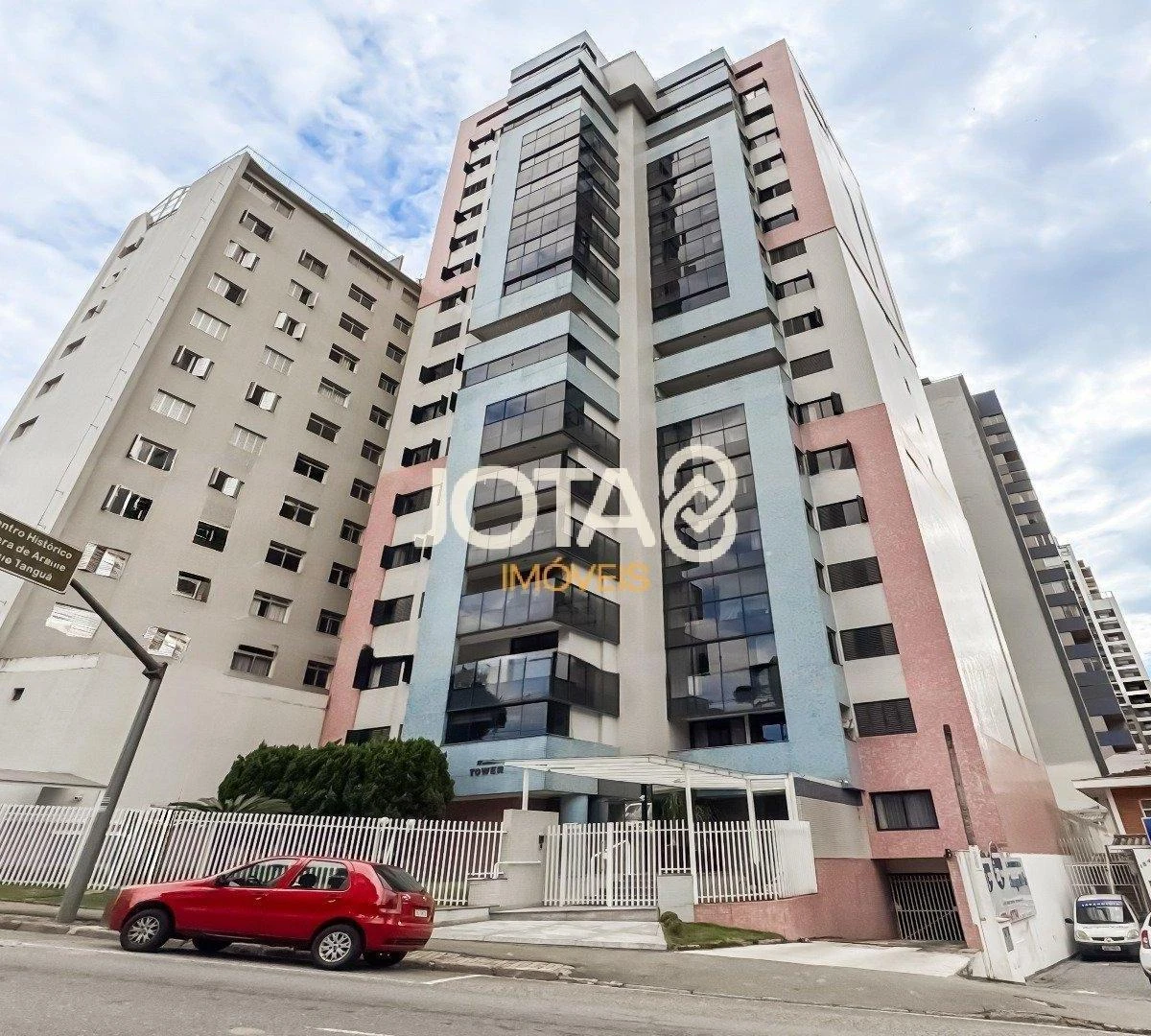 3-bedroom apartment with 1 en-suite and 3 bathrooms — photo 14