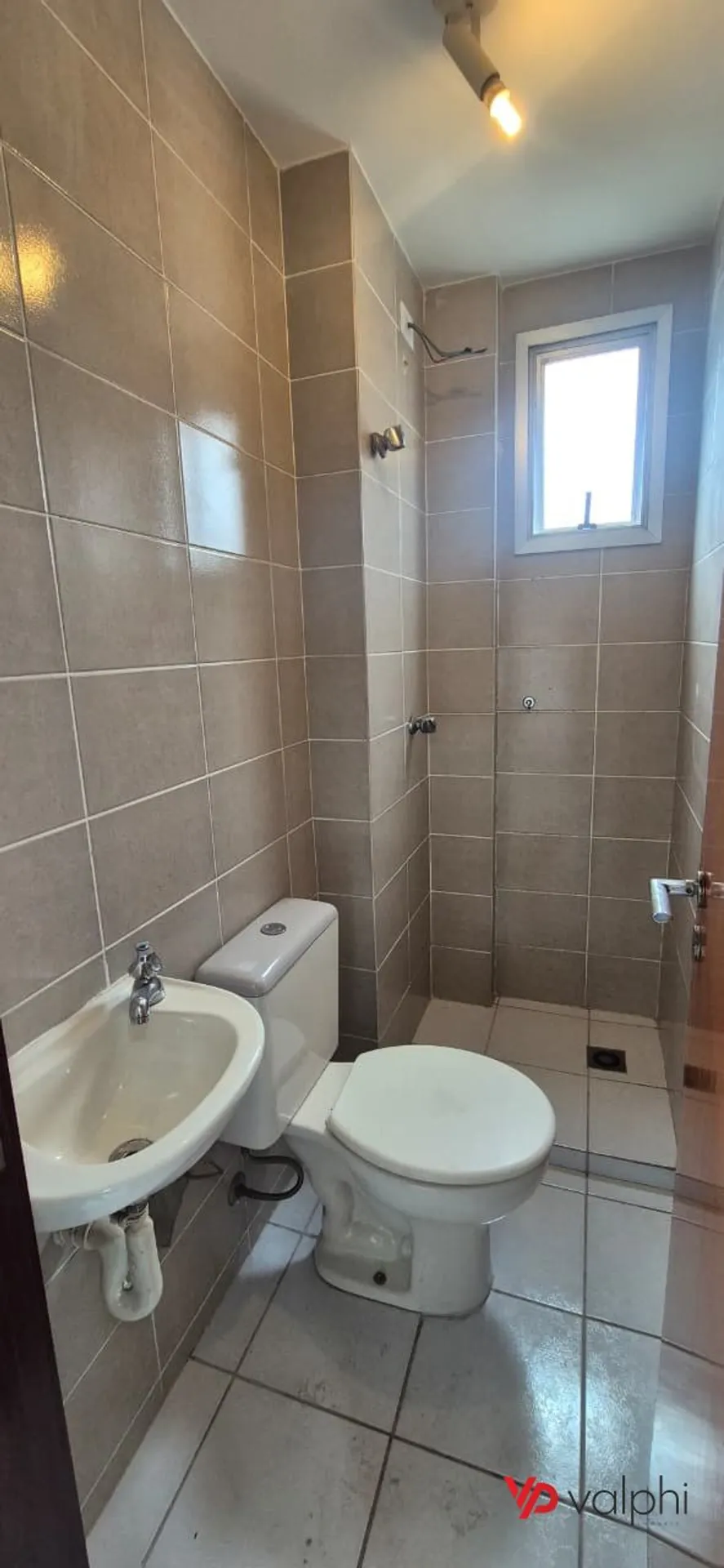 3-bedroom apartment, 1 with its own bathroom, 83 m² — photo 4