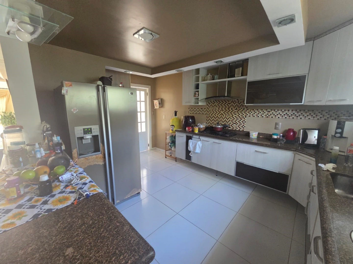 Casa mobiliada com 4 suítes e churrasqueira privativa — photo 3