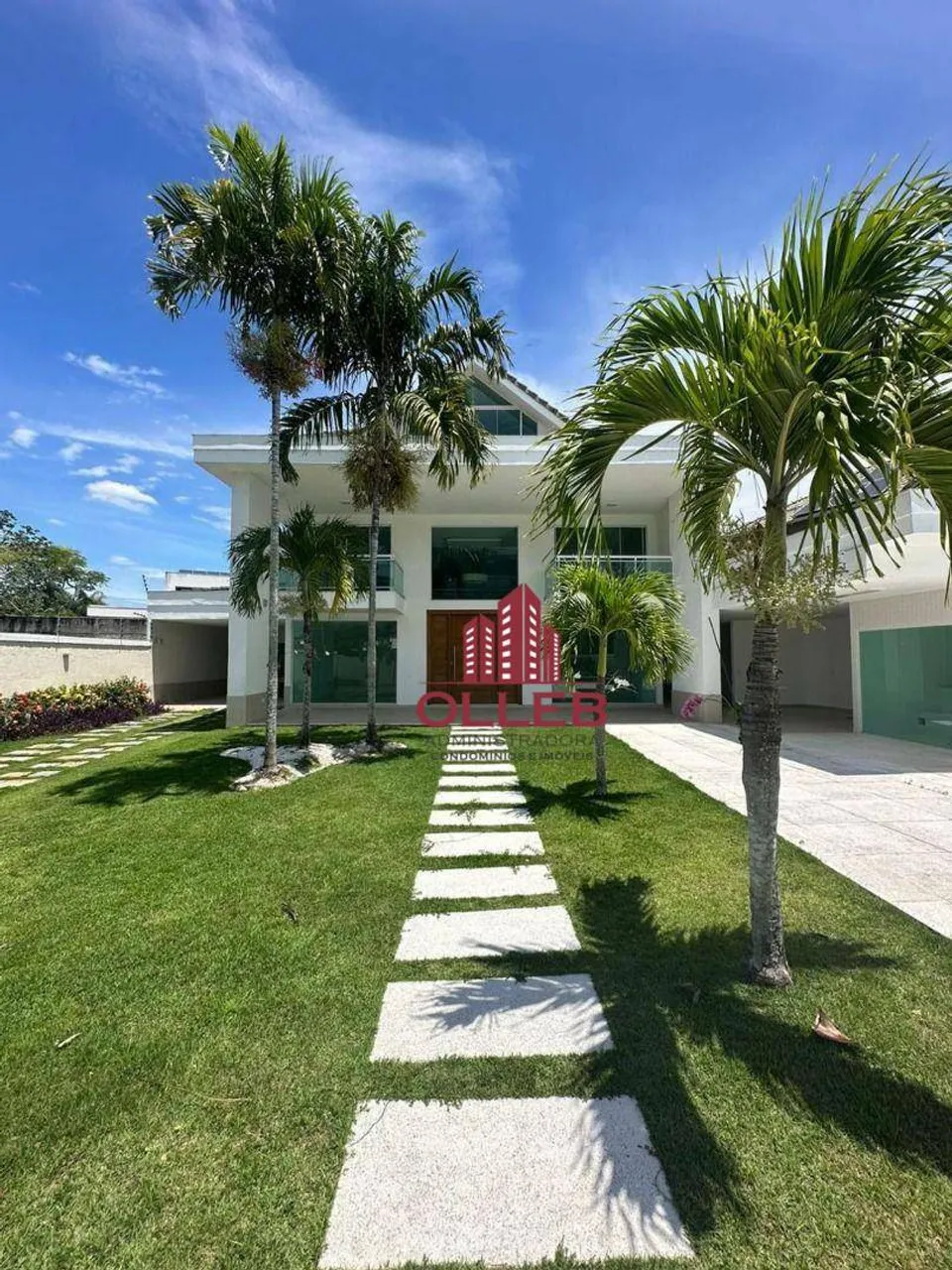 House with air conditioning, 5 bedrooms and 1 bathroom — photo 2