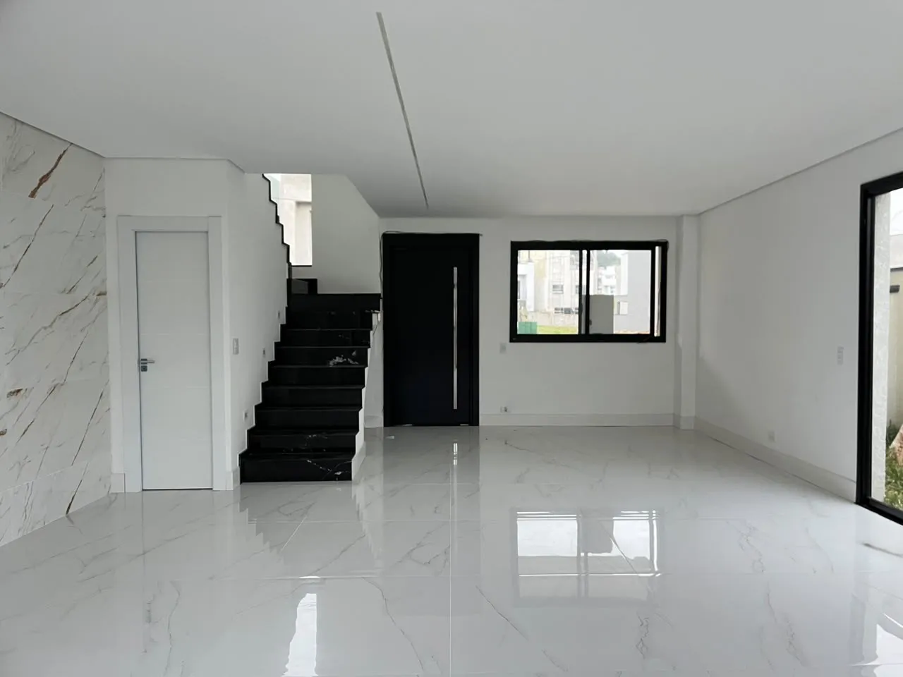 3-bedroom apartment in a building with a sauna
