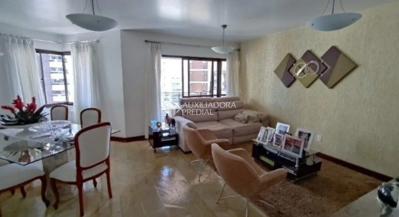 Apartamento amueblado de 4 dormitorios, 296 m², 3 plazas — photo 32