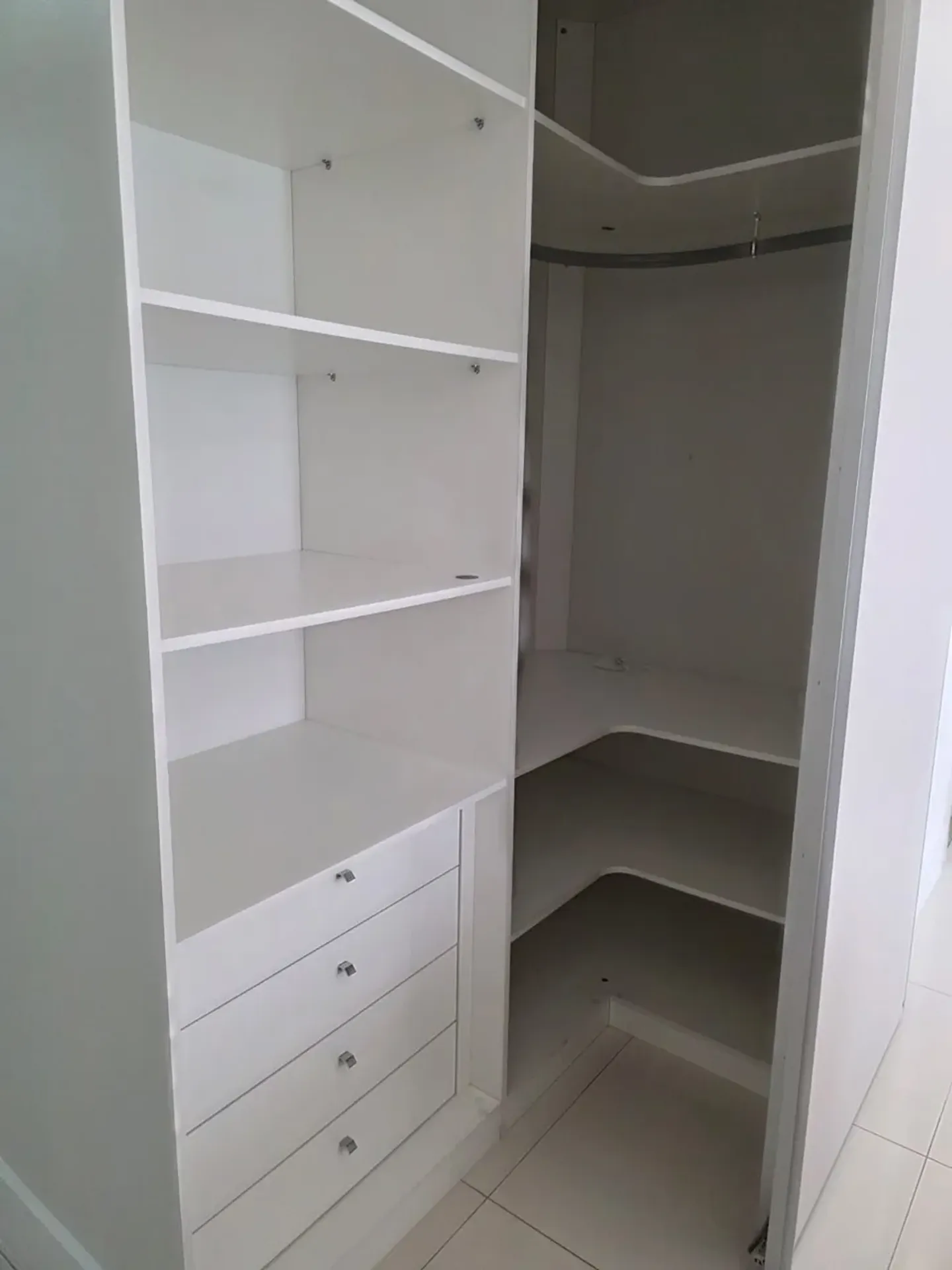 Furnished apartment, 174 m², with a grill on the balcony — photo 12