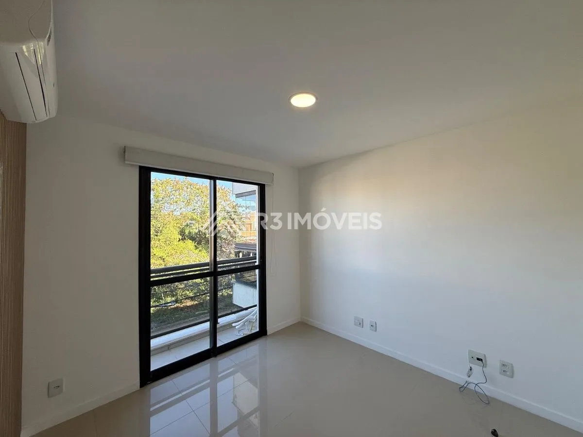 3-bedroom apartment with a closed gas kitchen — photo 11