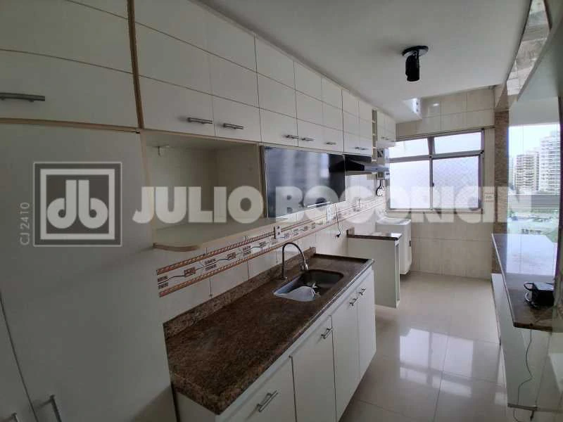 3-bedroom apartment with private balcony and BBQ — photo 4