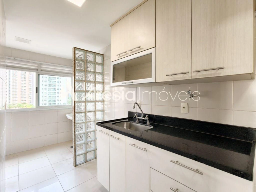 Apartamento com 3 dormitórios e varanda envidraçada — photo 35