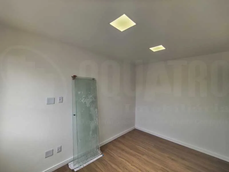 3-bedroom apartment with a mountain view — photo 13