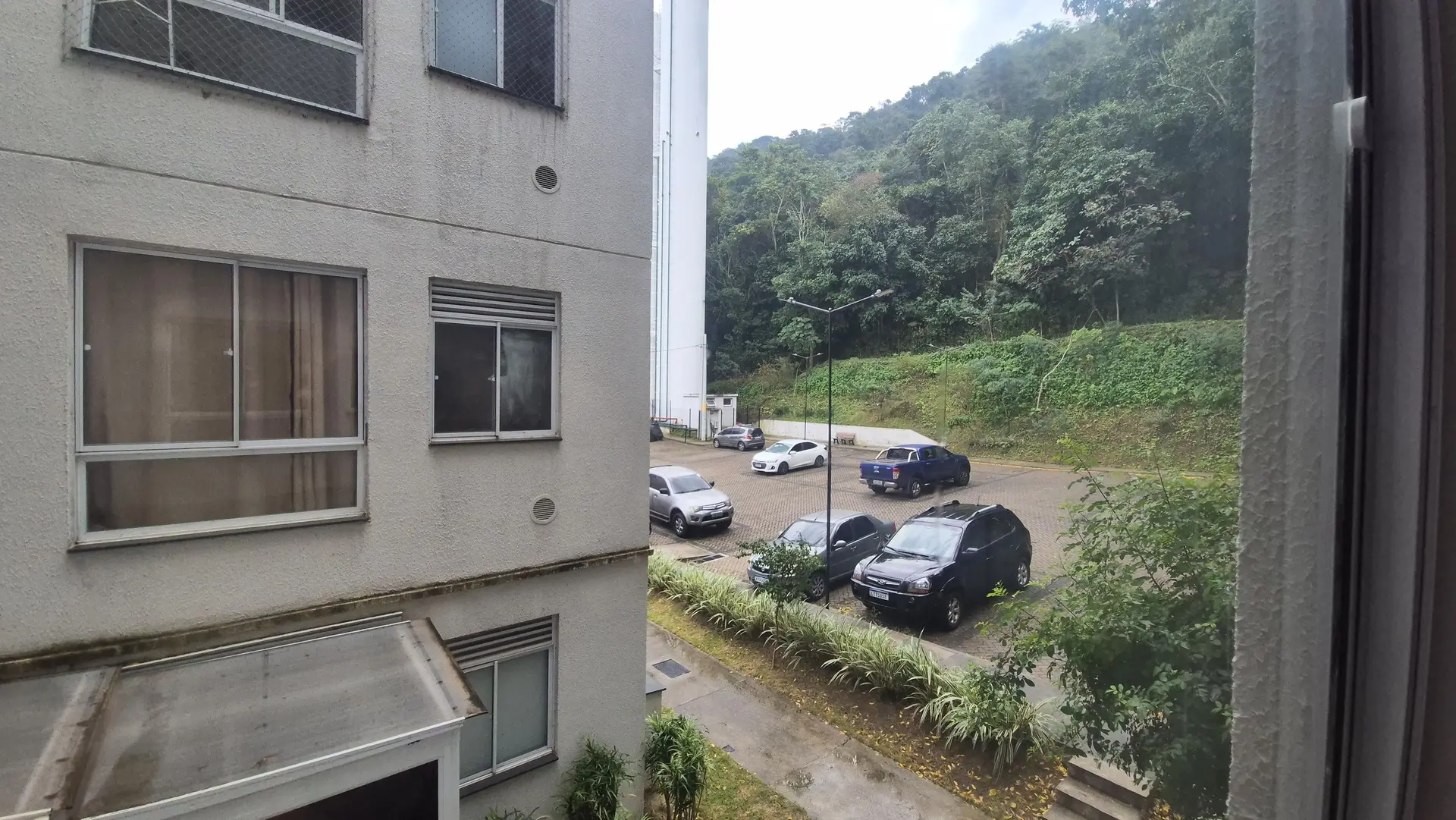 2-bedroom apartment with a park view — photo 30