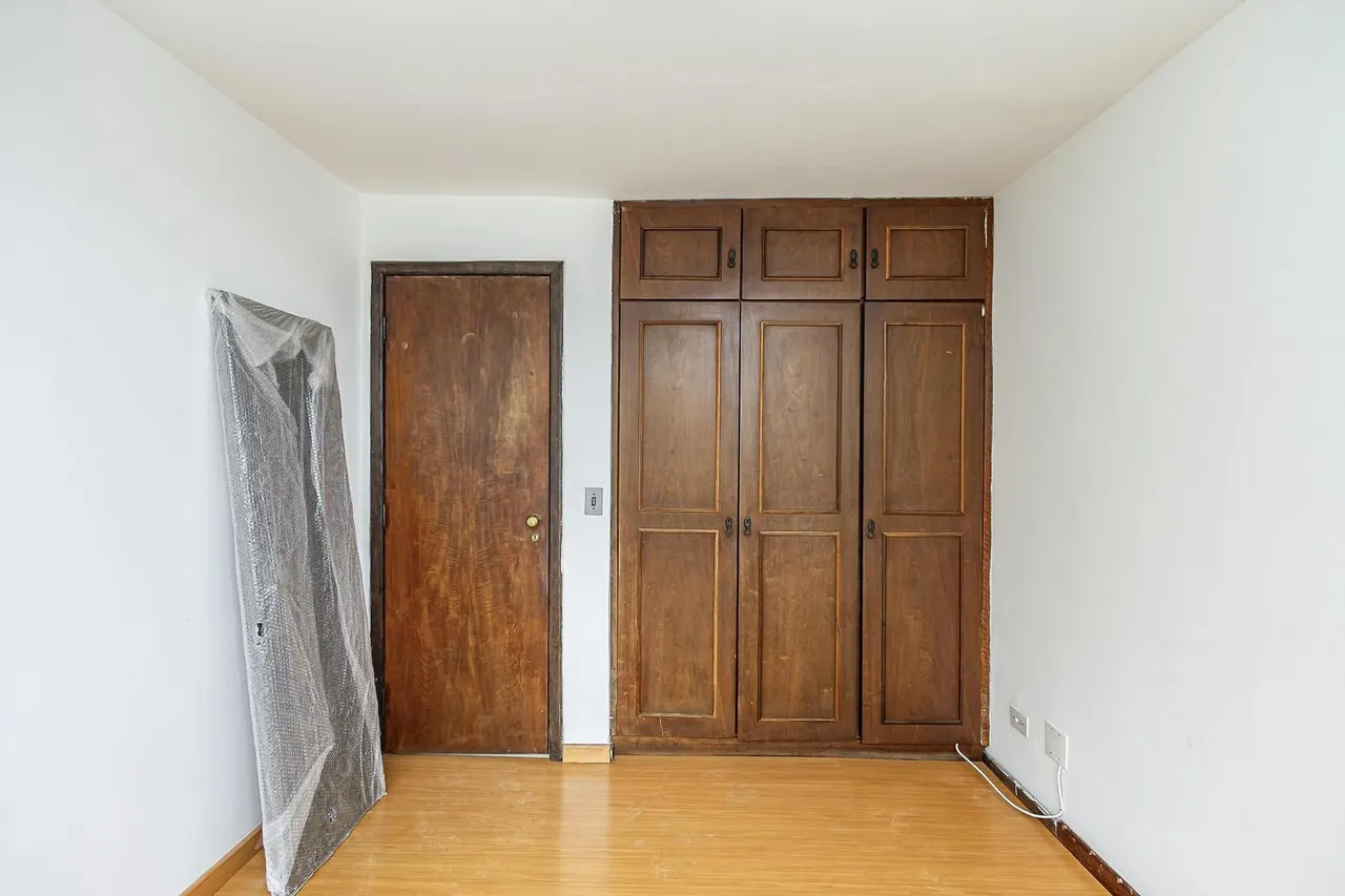Apartamento com cozinha fechada, 3 quartos e 2 banheiros — photo 14
