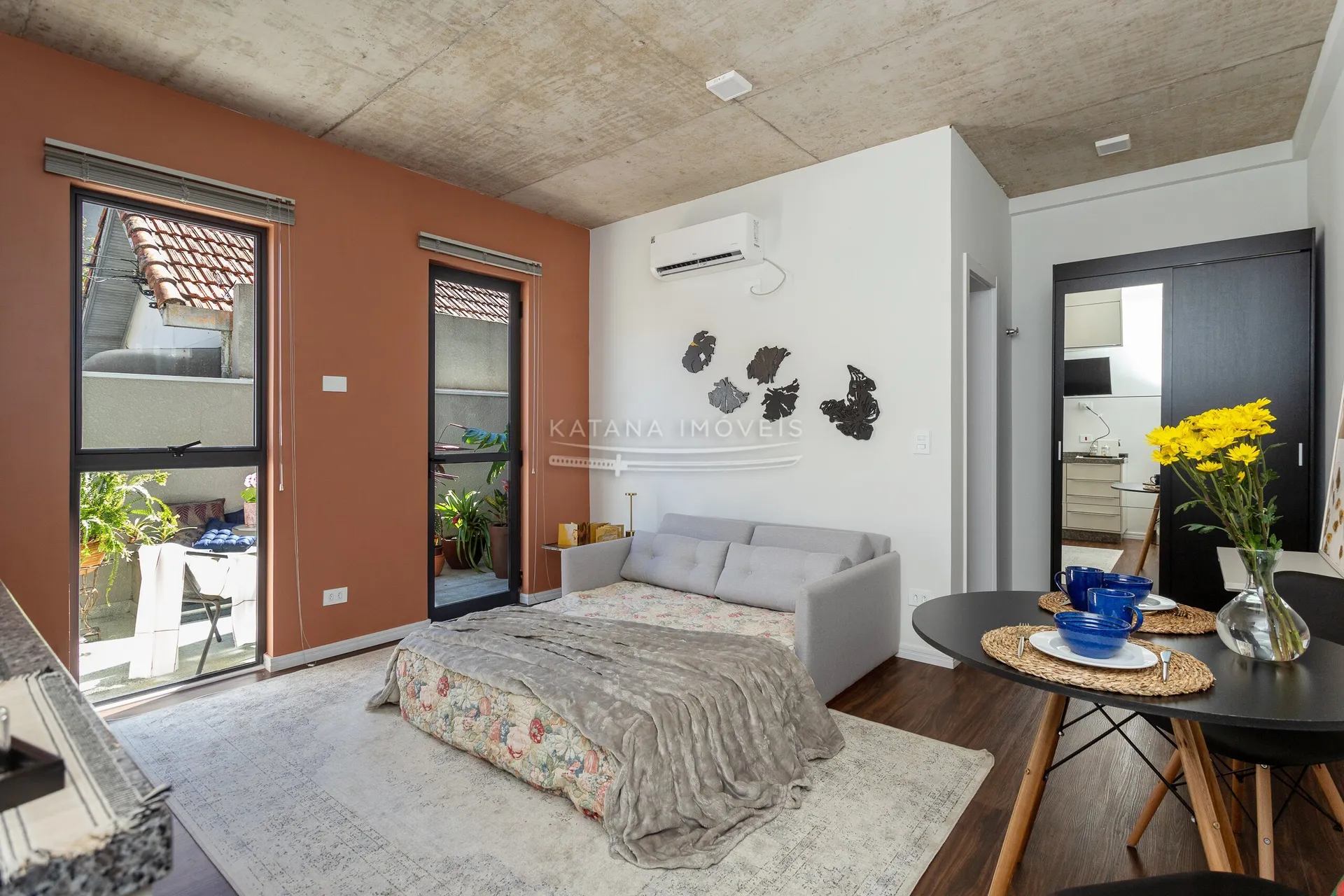 Furnished 45 m² studio with kitchenette and garden
