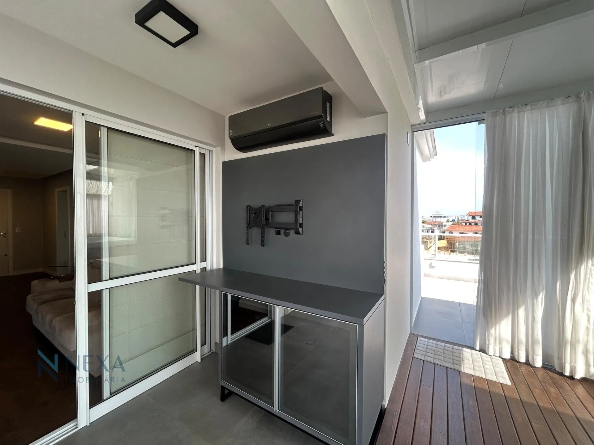 Furnished apartment with 2 en-suites and 152 m² — photo 25