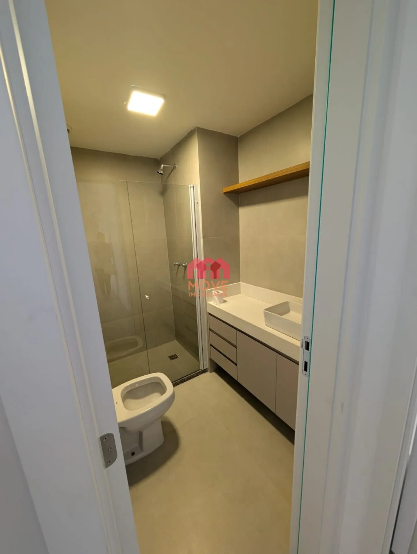 2-bedroom apartment in a building with a pool — photo 24
