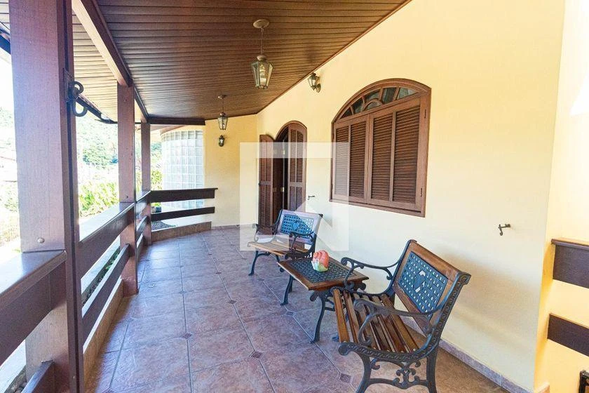Rental house with 4 en-suite bedrooms and 7 baths, 670 m² — photo 16