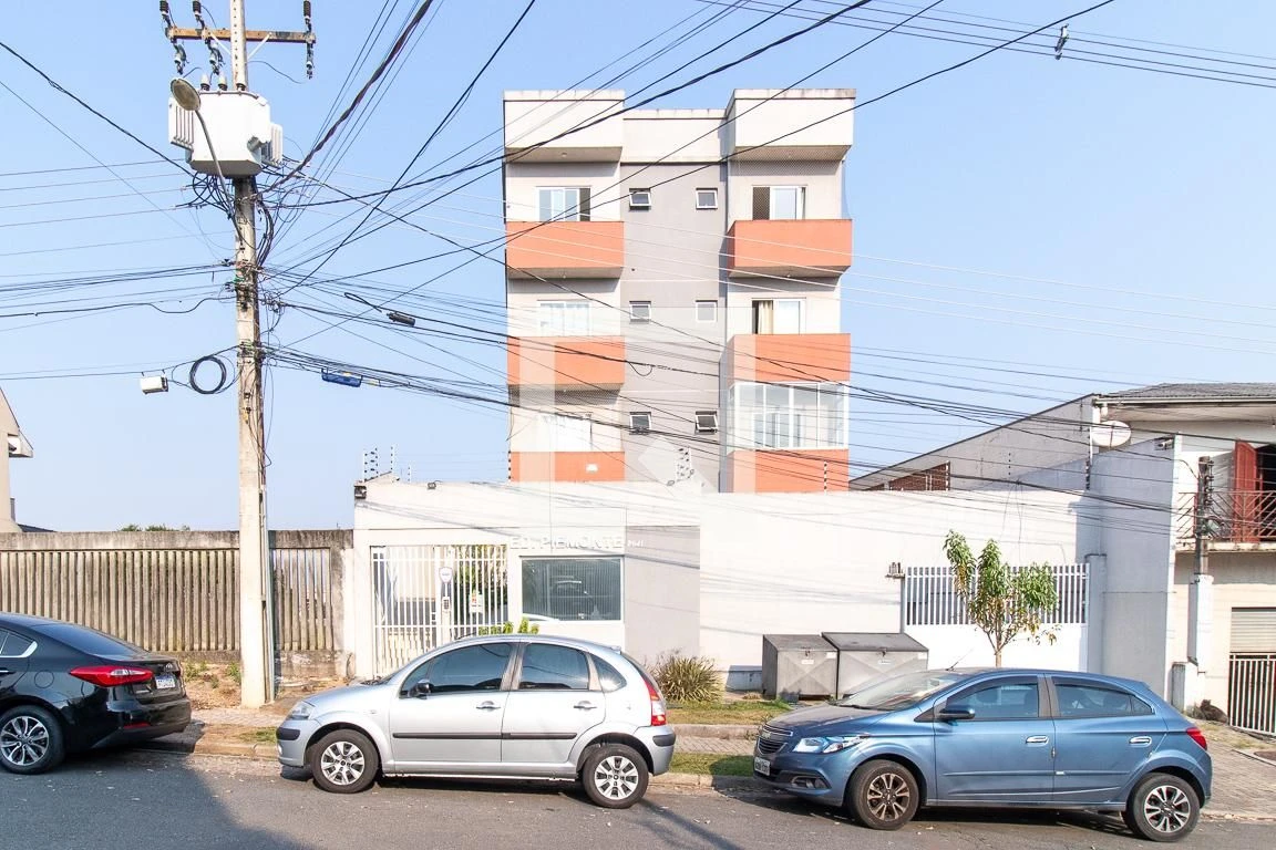 Balcony with a grill in a 2-bedroom apartment, 48 m² — photo 47