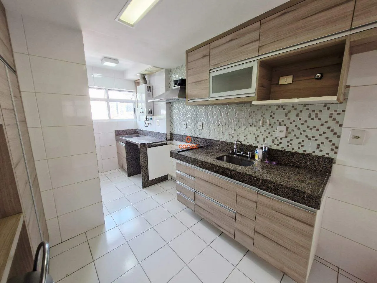 Квартира з 2 спальнями та заскленим балконом — photo 3