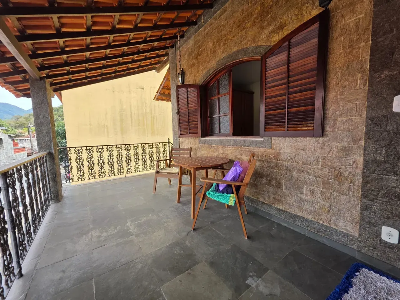 Furnished house for rent with 2 bedrooms and 1 bathroom — photo 4