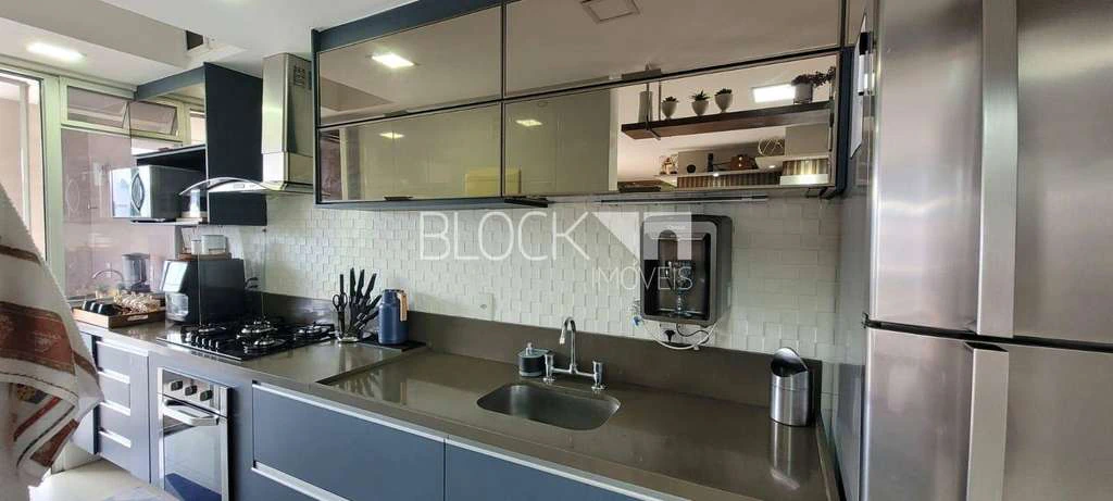 Furnished apartment with 3 bedrooms and 2 en-suites — photo 6