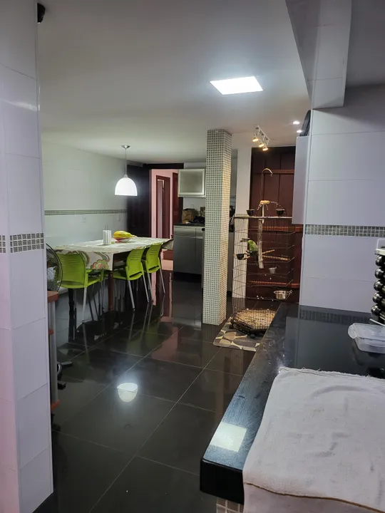 Casa mobiliada com 5 quartos e 5 suítes e varanda — photo 8