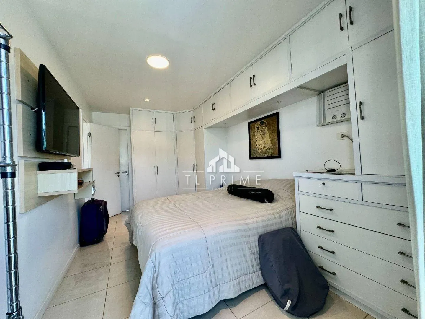 Furnished 4-bedroom penthouse with 205 m² — photo 25