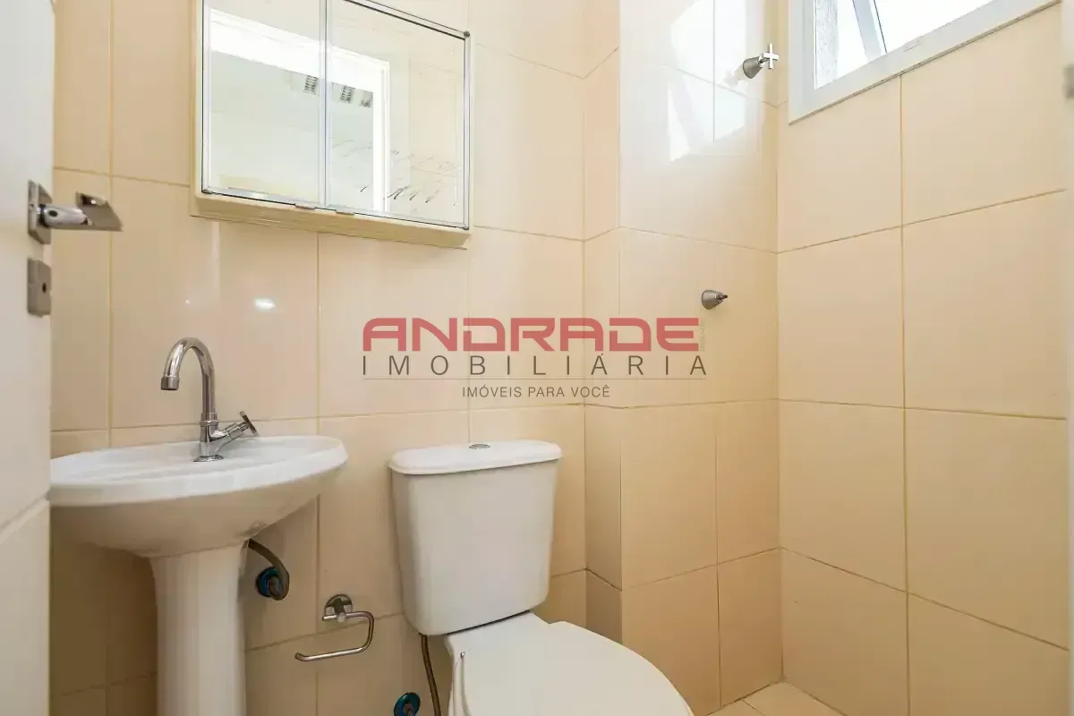 Apartment with 3 bedrooms and glass balcony — photo 24